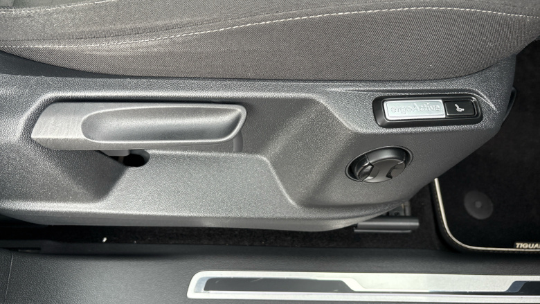 Volkswagen Tiguan 2.0 TDi 150 4Motion SEL 5dr DSG Diesel Estate